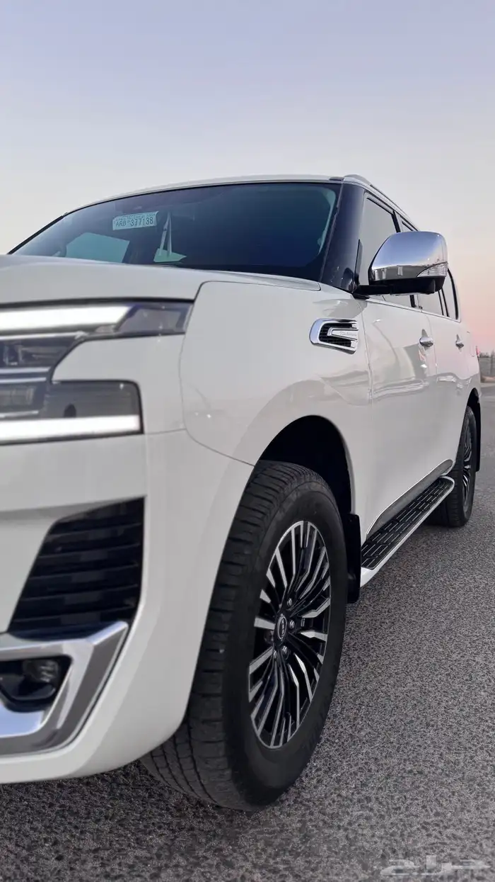 نيسان باترول 2022 بلاتنيوم 17