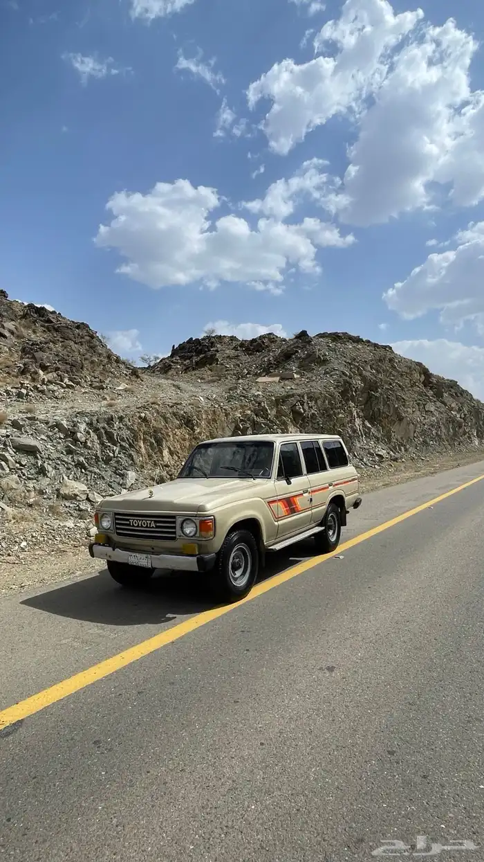 لاندكروزر 1984 2