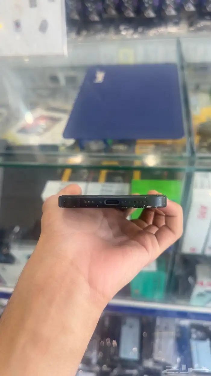 جوال ايفون 15 عادي 4