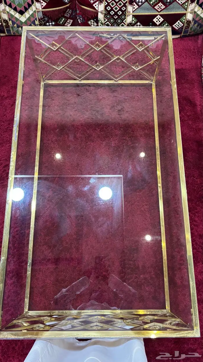 طاولة للبيع 0