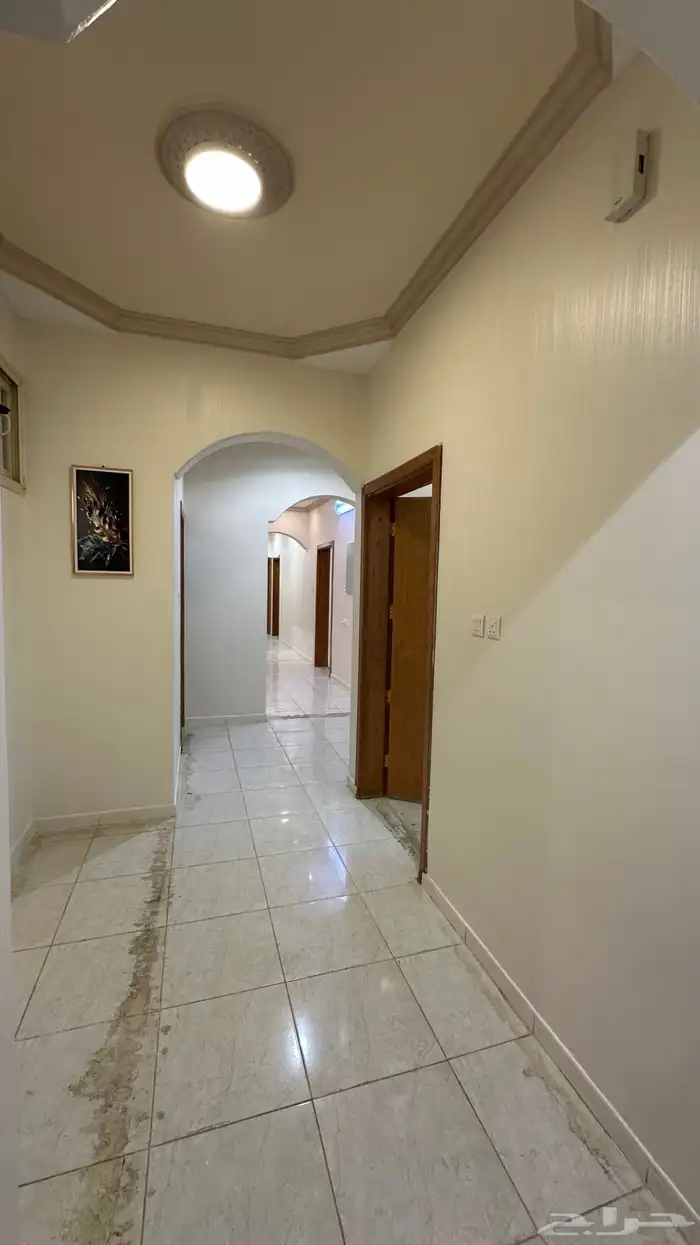 شقة للايجار في البديع في حي الصفا 4