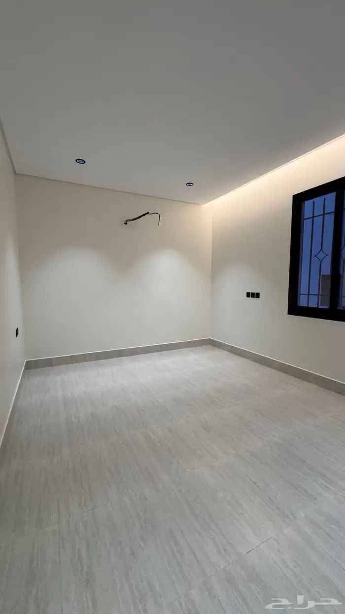 للبيع شقق علويه مع سطح تشطيبات راقيه حى البديع ابها 16