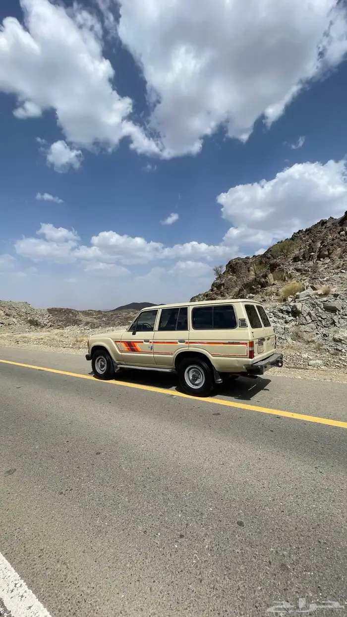 لاندكروزر 1984 10