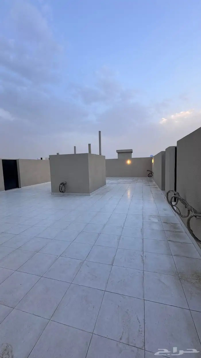 للبيع شقق علويه مع سطح تشطيبات راقيه حى البديع ابها 22