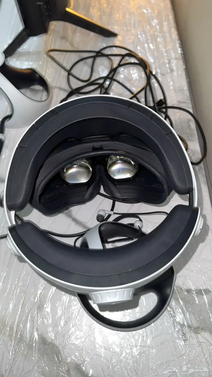 نظيف ماستخدم الا كم مره ومعه عدسات x ray Vr2 ومحول PC 2