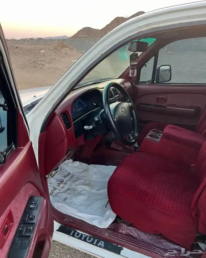 هايلوكس 2002وكاله 9