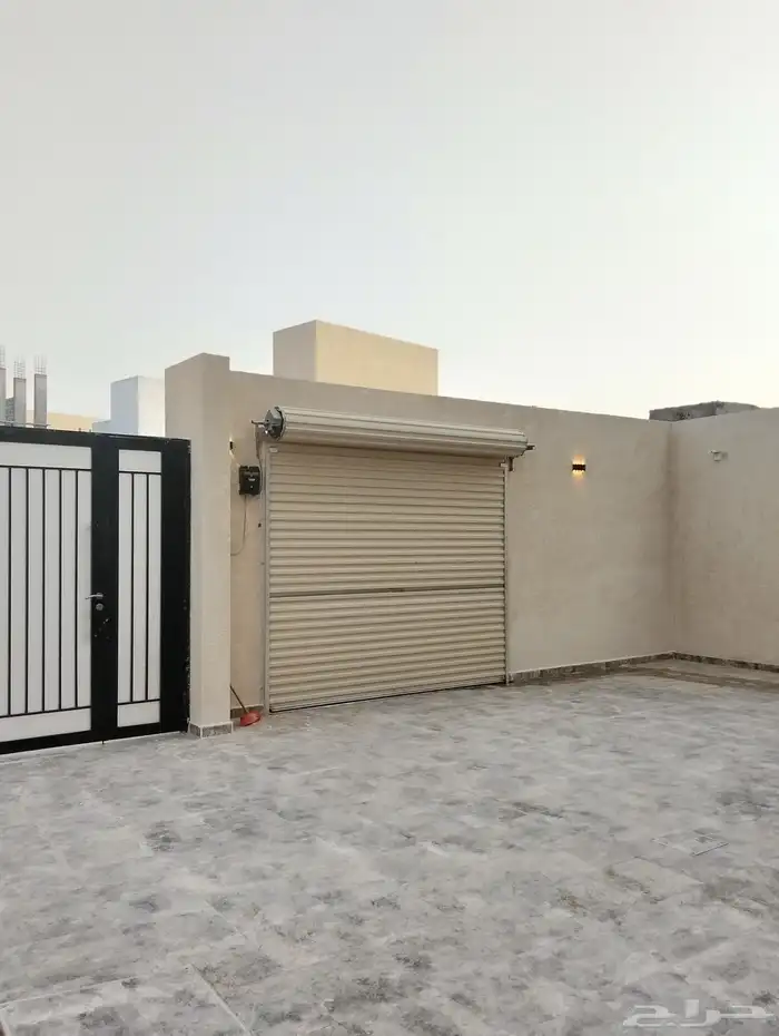 فيلا عوائل للإيجار حي المشرقية 1