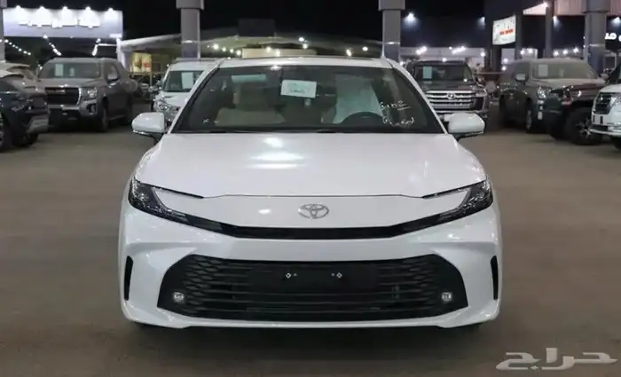 تويوتا كامري E 2025بلس 1
