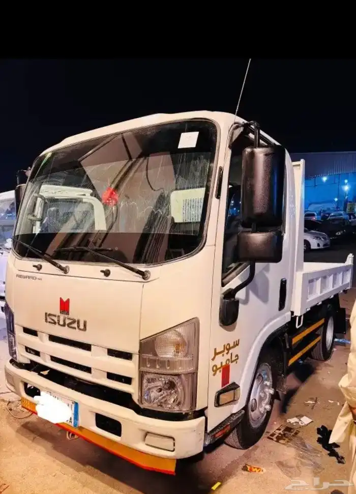 قلاب للإيجار الشهري ISUSU أسيزوا 3طن ديزل 0