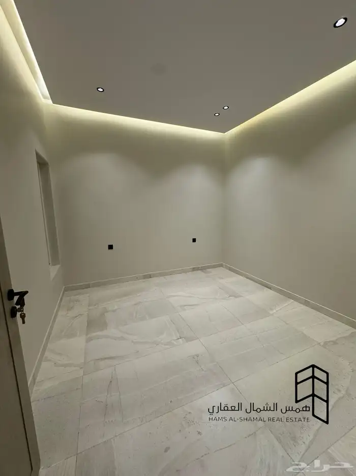 للبيع شقق حي الاخضر 6