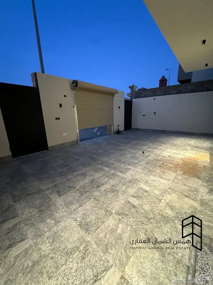 للبيع شقق حي الاخضر 1