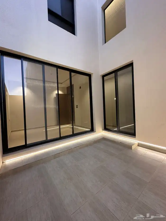 عماره شقق للبيع بحي طويق 12