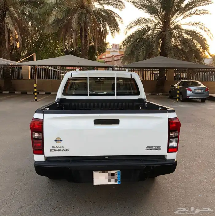 ديماكس ايسوزو 2023 بحالة الجديد ( دبل ) 2