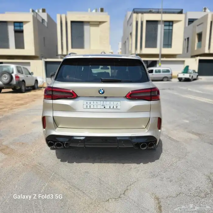 BMW X5 8