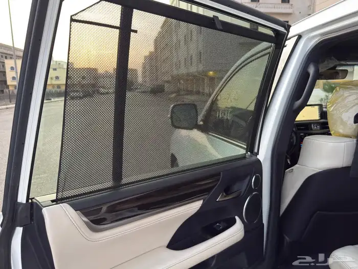 جيب لكزس LX570 فل كامل DD 24