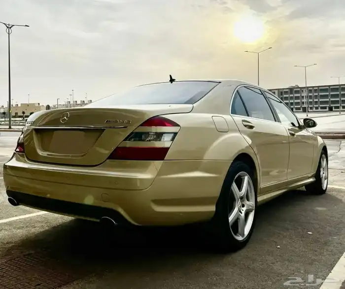 مرسدس مخزن 8