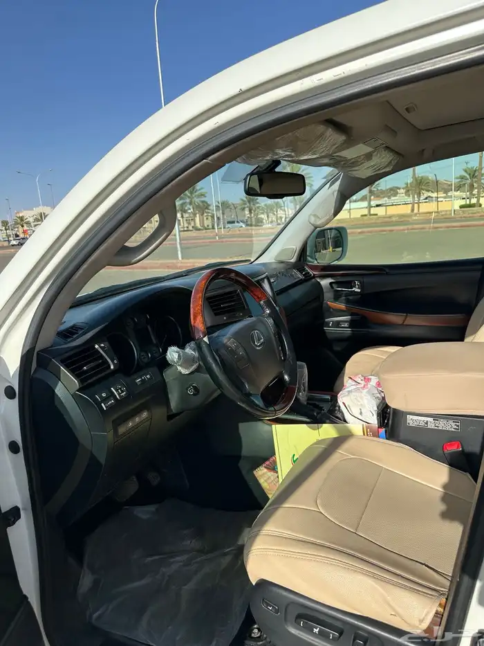 جيب لكزس Lx 570 موديل 2011 6