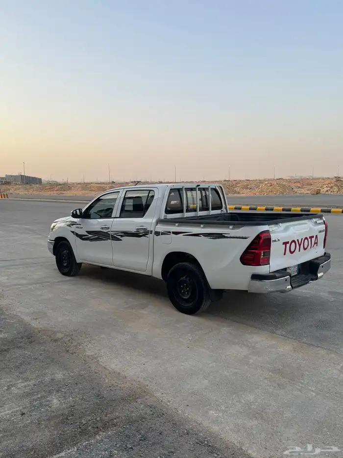 هايلوكس 2021 4