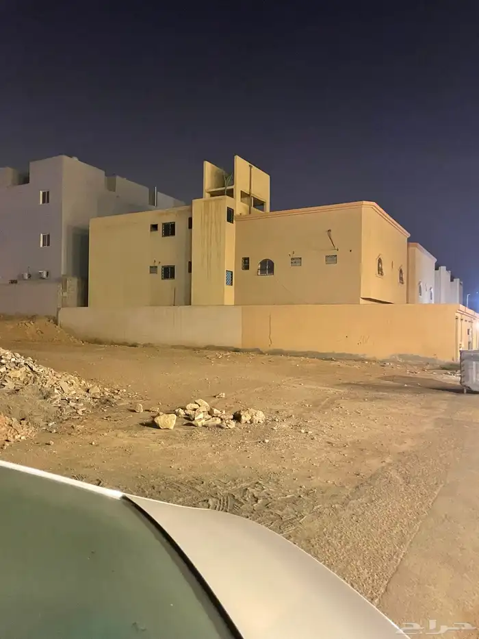 شقه للإيجار بحي لبن 1