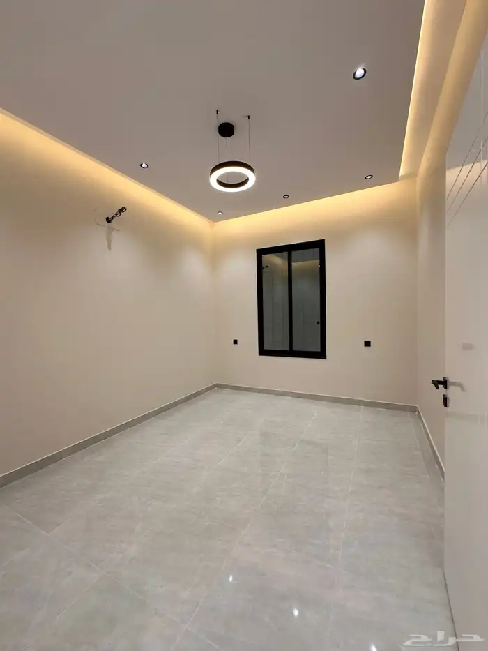 ادوار ارضيه بحوش تشطيب وتصميم مميز قرب المطار ونادي ضمك 6