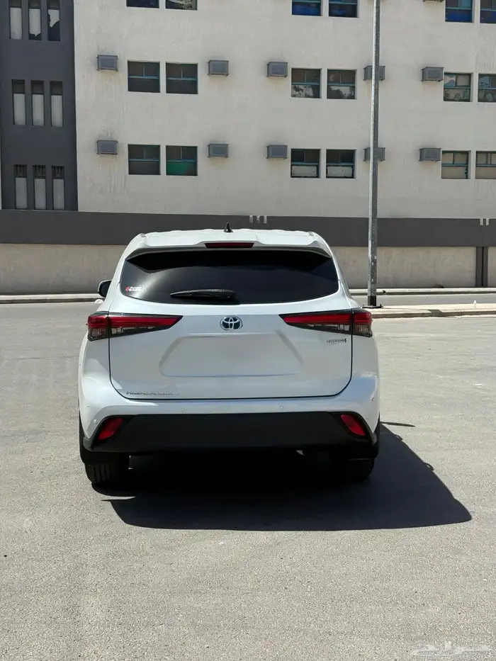 تويوتا هايلاندر  2022  LE Hybrid 1