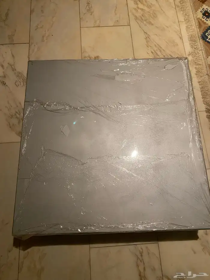 طاولة كبيرة و اربع طاوله صغيره 3