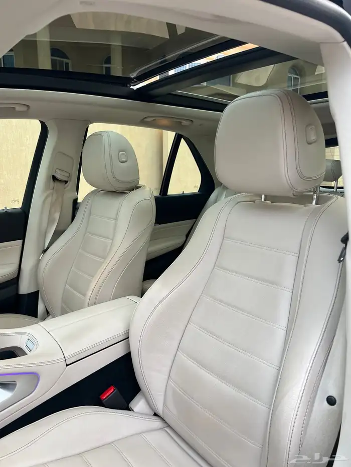 مرسيدس ( GLE450 ) الموديل 2022 تحت الضمان شبه جديده 11