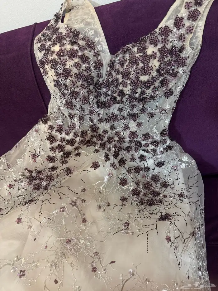 فستان خطبه انلبس مره وحده 1