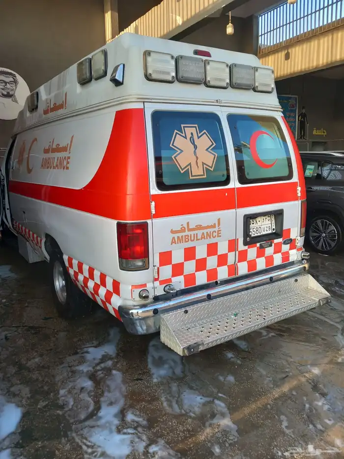 سيارة اسعاف لي البيع مفحوصة وجاهزة تنباع باعلى سوم 1