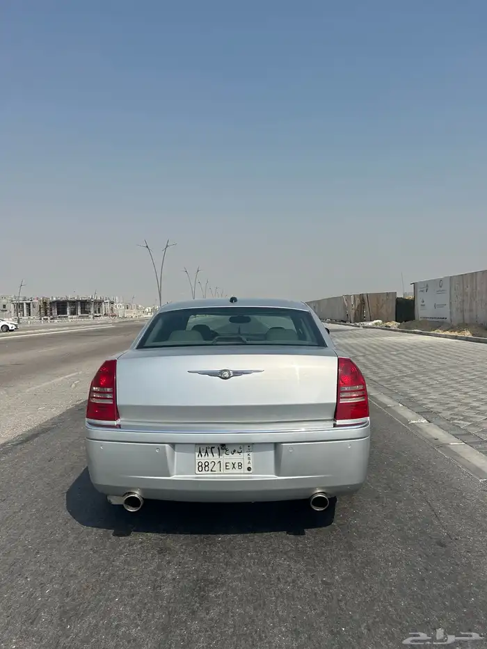 كرايسلر 2005 300c هيمي 4