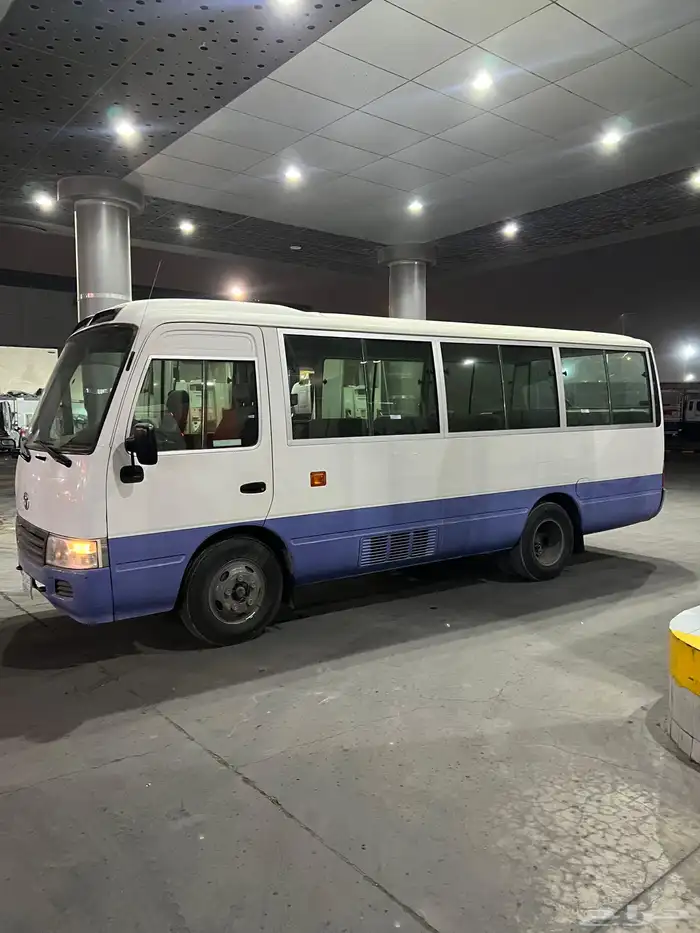 باص كوستر 2010 بنزين 25 راكب ممشى 160 الف 3