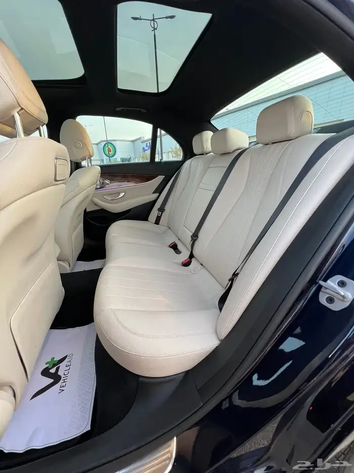 مرسيدس E450 2019 سقف بانورما V6 29