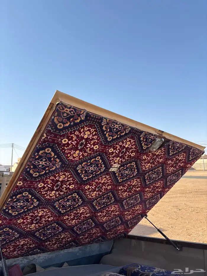 سطحه طبق. للبيع شاص لونه بيج 2