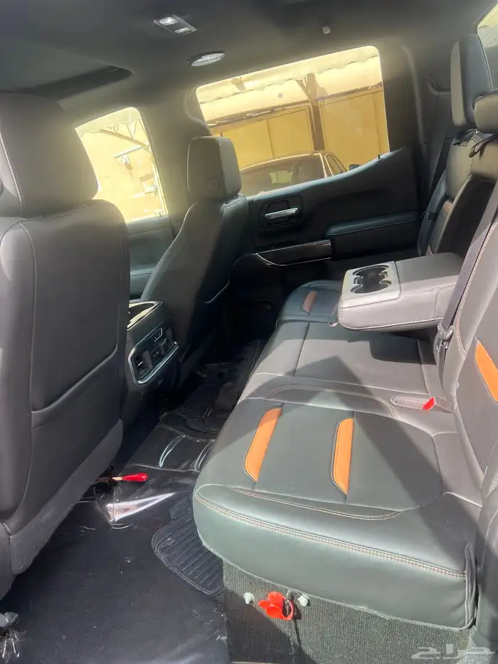 سييراAT4 2020 اللون اسود GMC 13