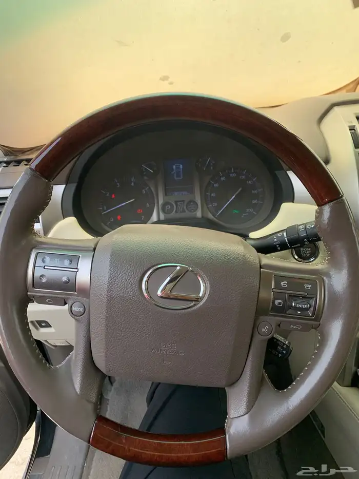 جيب لكزس 460 GX موديل 2010 فل كامل لون اسود 1