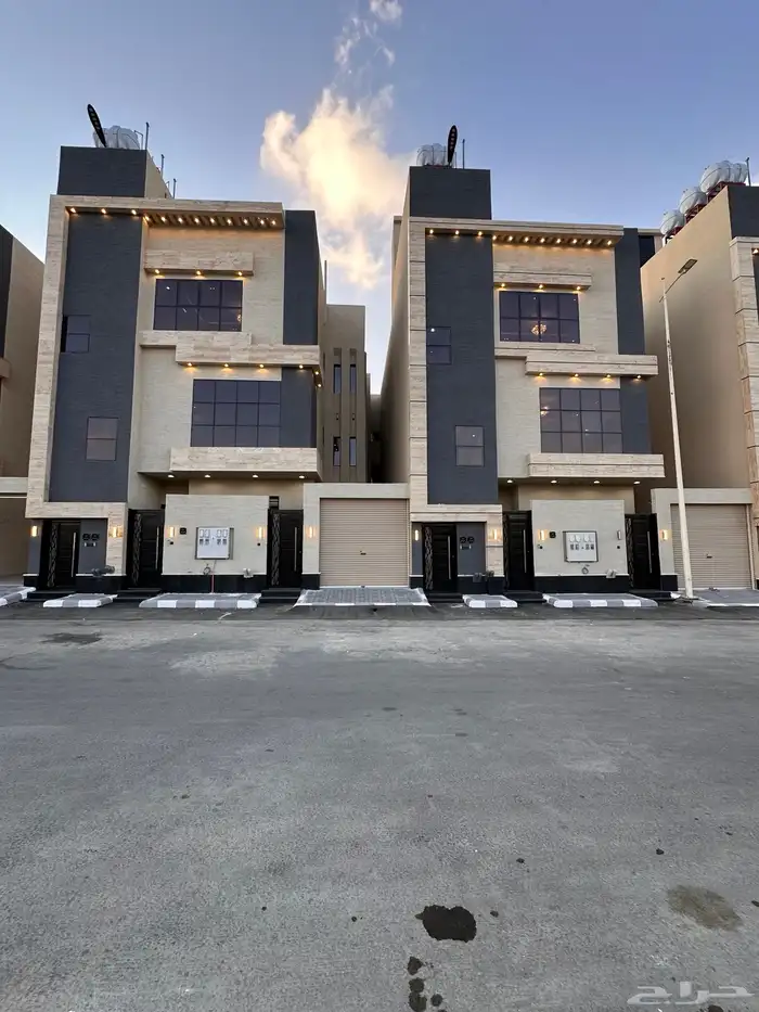 للبيع شقه علويه بسطح خاص مصعد جاهز بسعر 530 الف فقط 0