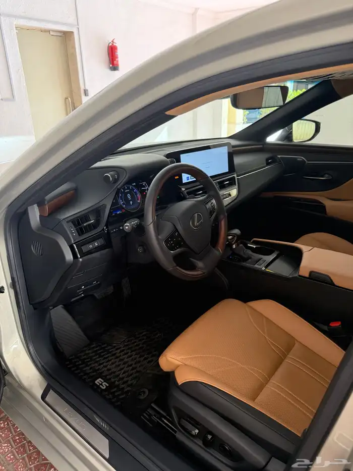 لكزس اي اس350 فل الفل2024 LEXUS ES350 DD Ultra Luxury 25