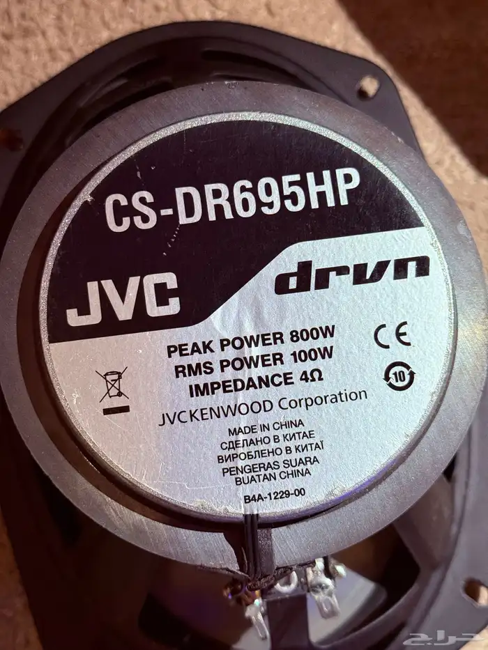 سماعات JVC كبيرة تركب على كامري وغيرها 1