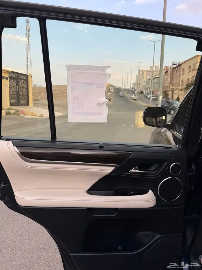 لكزس 2017 LX570 فل كامل سعودي وكالة على حالتة بدون ترهيم 16