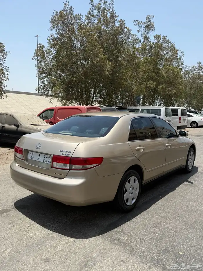 هوندا اكورد 2005 3