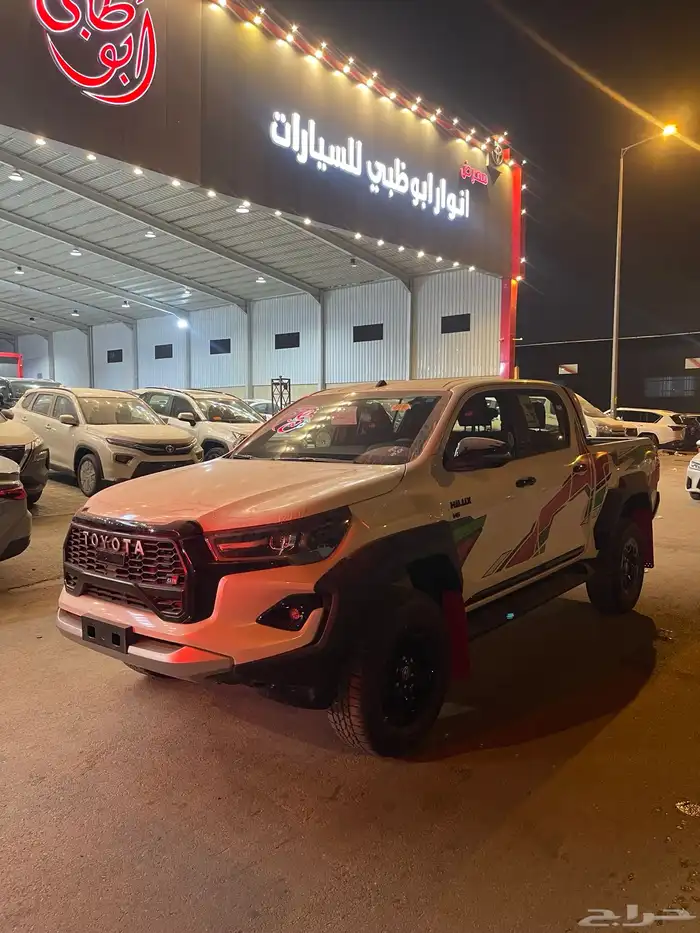 عرض خاص هايلكس GR SPORT V6 دبل موديل 2025 بطاقه جمركيه 3