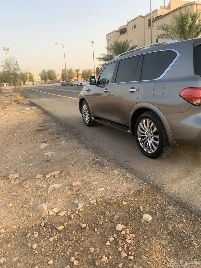 انفنتي QX80 2015 2