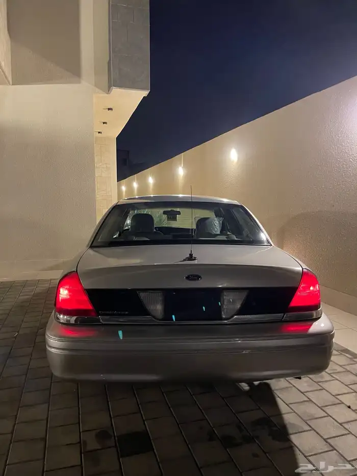 فورد كراون فكتوريا سعودي 1