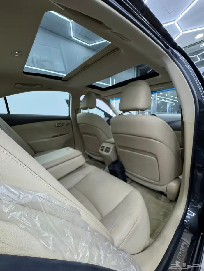 ES350 سعودي مخزن بحالة الوكالة 47