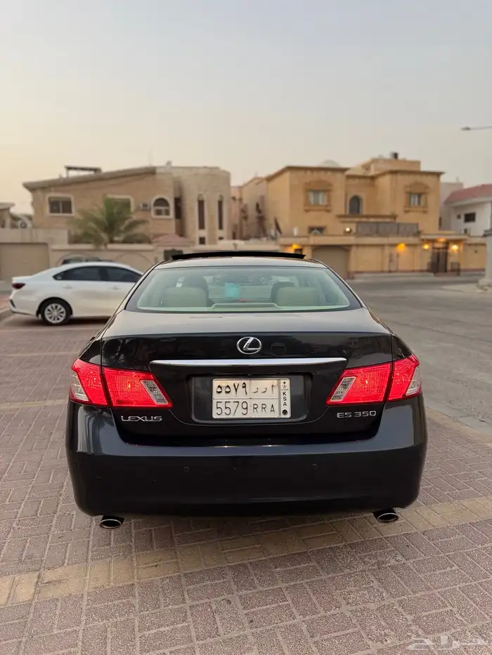ES350 سعودي مخزن بحالة الوكالة 3