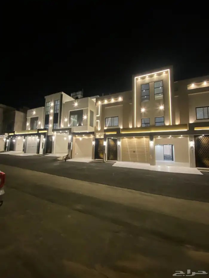 للبيع ارواف أرضيةوعلوية مدخل مستقل حوش مدخل سيارة بالمحاله 1