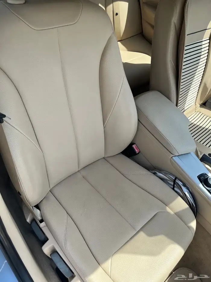 بي ام دبليو 2012 BMW 320i 3