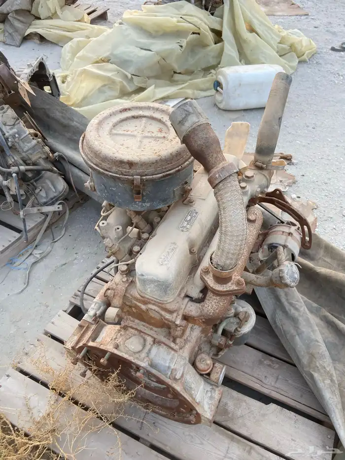 يوجد لدينا جميع انواع محركات المعدات الثقيله والشاحنات 6