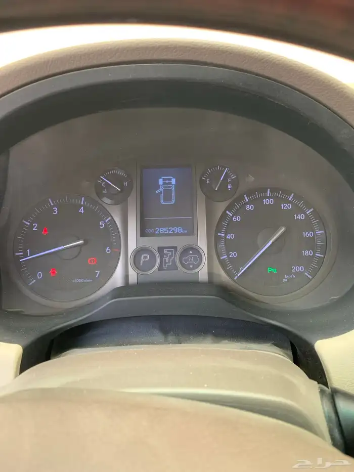 جيب لكزس 460 GX موديل 2010 فل كامل لون اسود 0