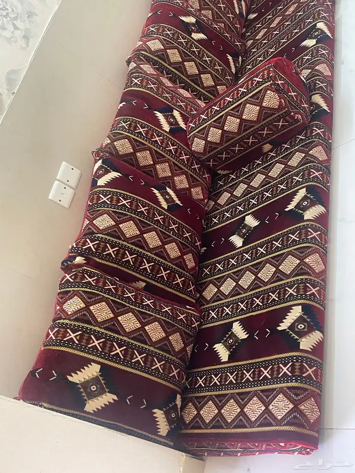 مجلس شعبي ضغط 60 تقريبا  مقاس 4 3 1